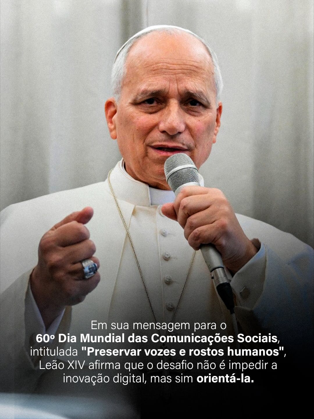 Citação do Papa sobre a exigência de literacia digital