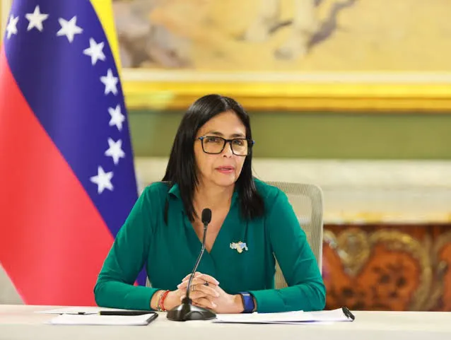 Delcy Rodríguez exige autonomia da Venezuela frente a Washington